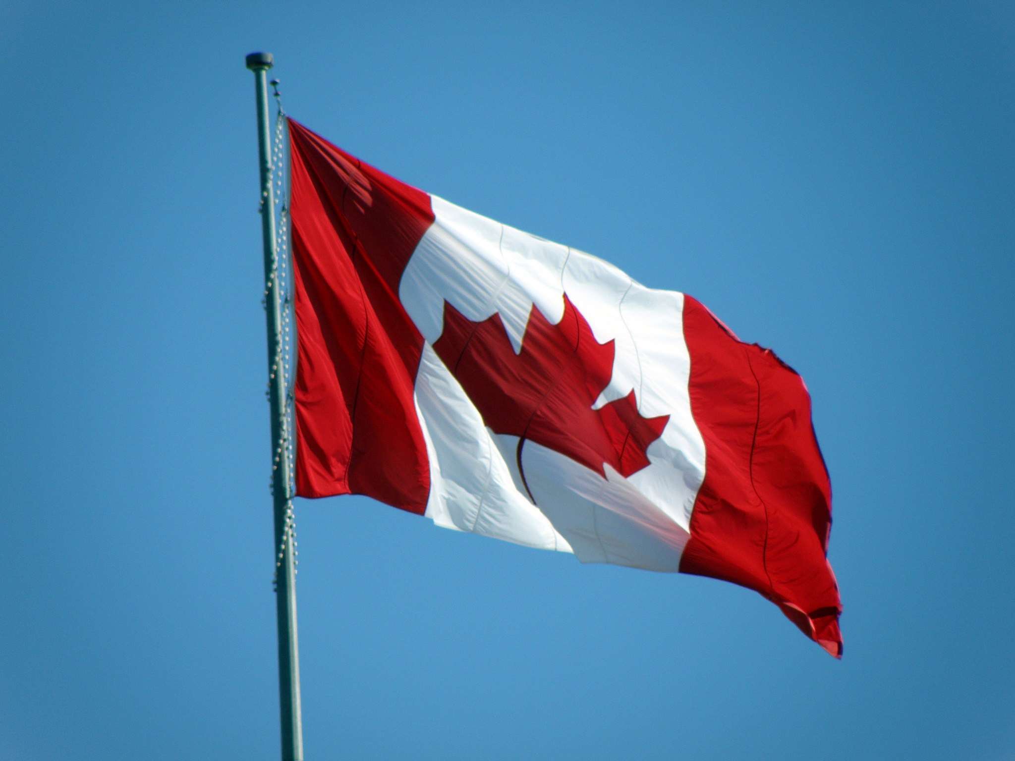 Canadian flag representing government procurement and public contracting rules in Canada